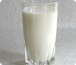 стакан молока
